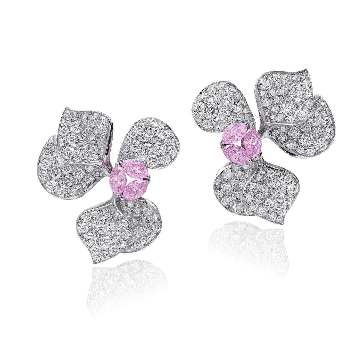 Earrings with pink sapphire