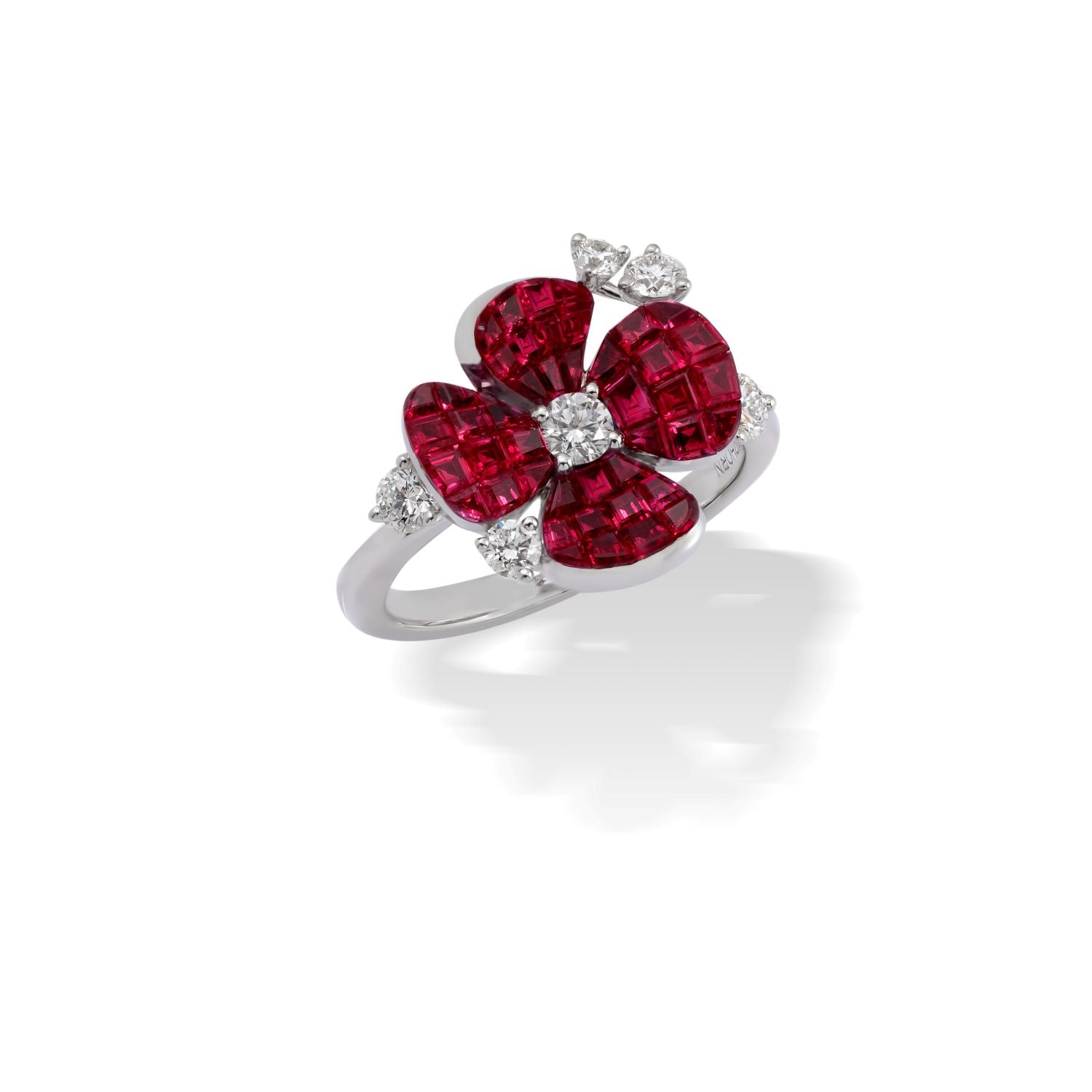Ring mit Rubinen