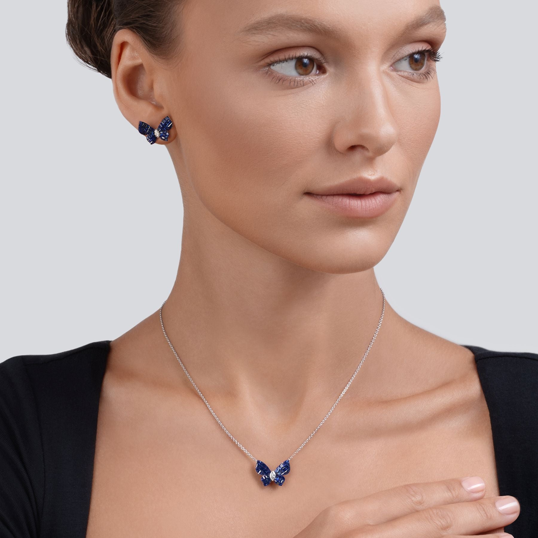 Ohrringe mit blauen Saphiren